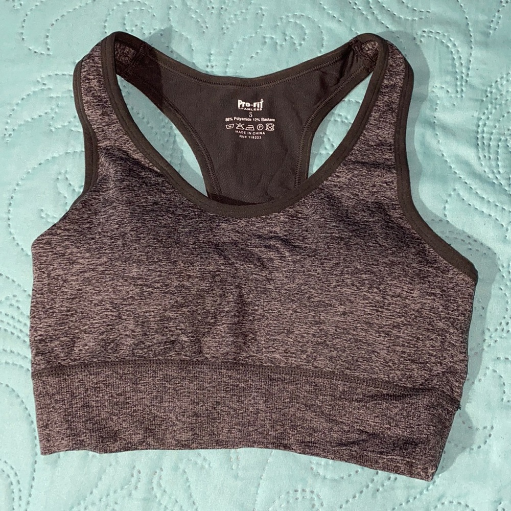 Pro fit sport bra